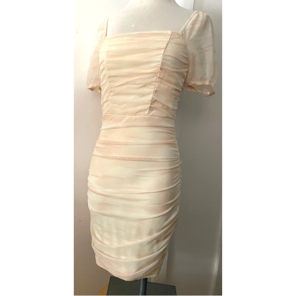 Zesica Short Sleeve Ruched Bodycon Mini Dress ~ sz Small (4-6) ~ NWT